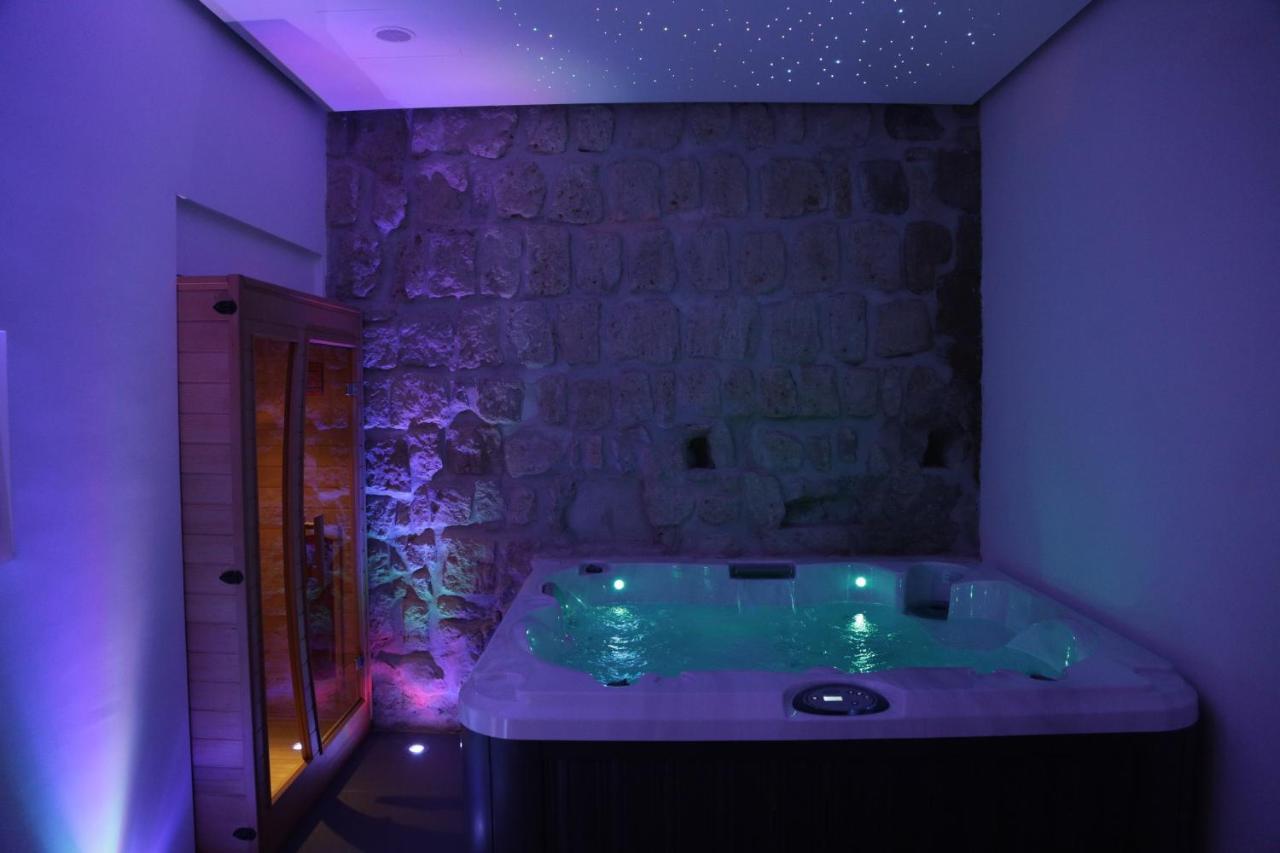 Cellamare Suite & Spa Napoli Bagian luar foto