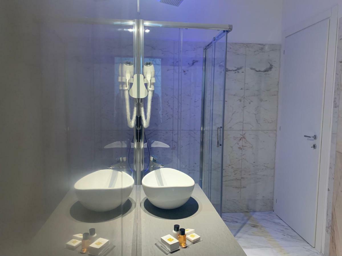 Cellamare Suite & Spa Napoli Bagian luar foto